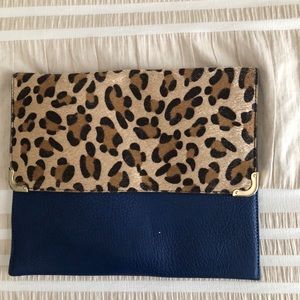 Francesca’s Leopard / Navy clutch